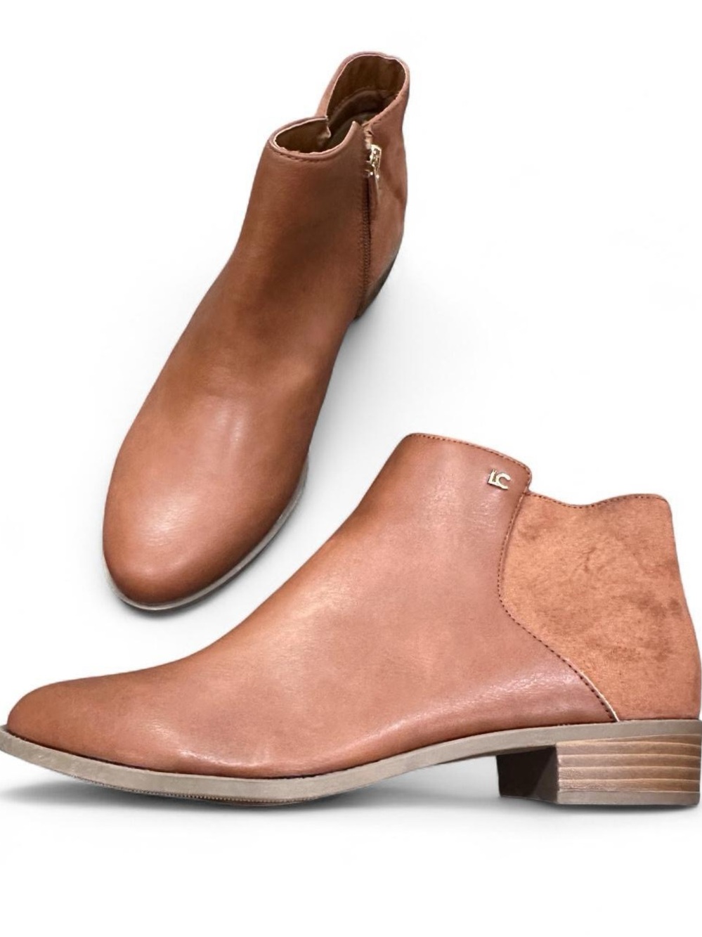 Liz Claiborne Size 9 Cognac Low Heel Ankle Booties